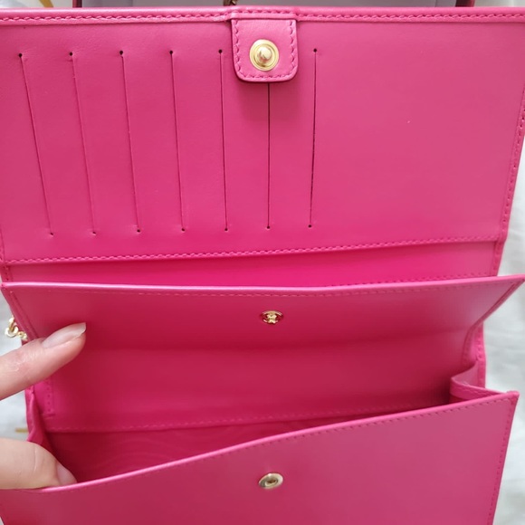 ❌SOLD❌ New Salvatore Ferragamo Wallet on Chain Bag - Picture 6 of 9